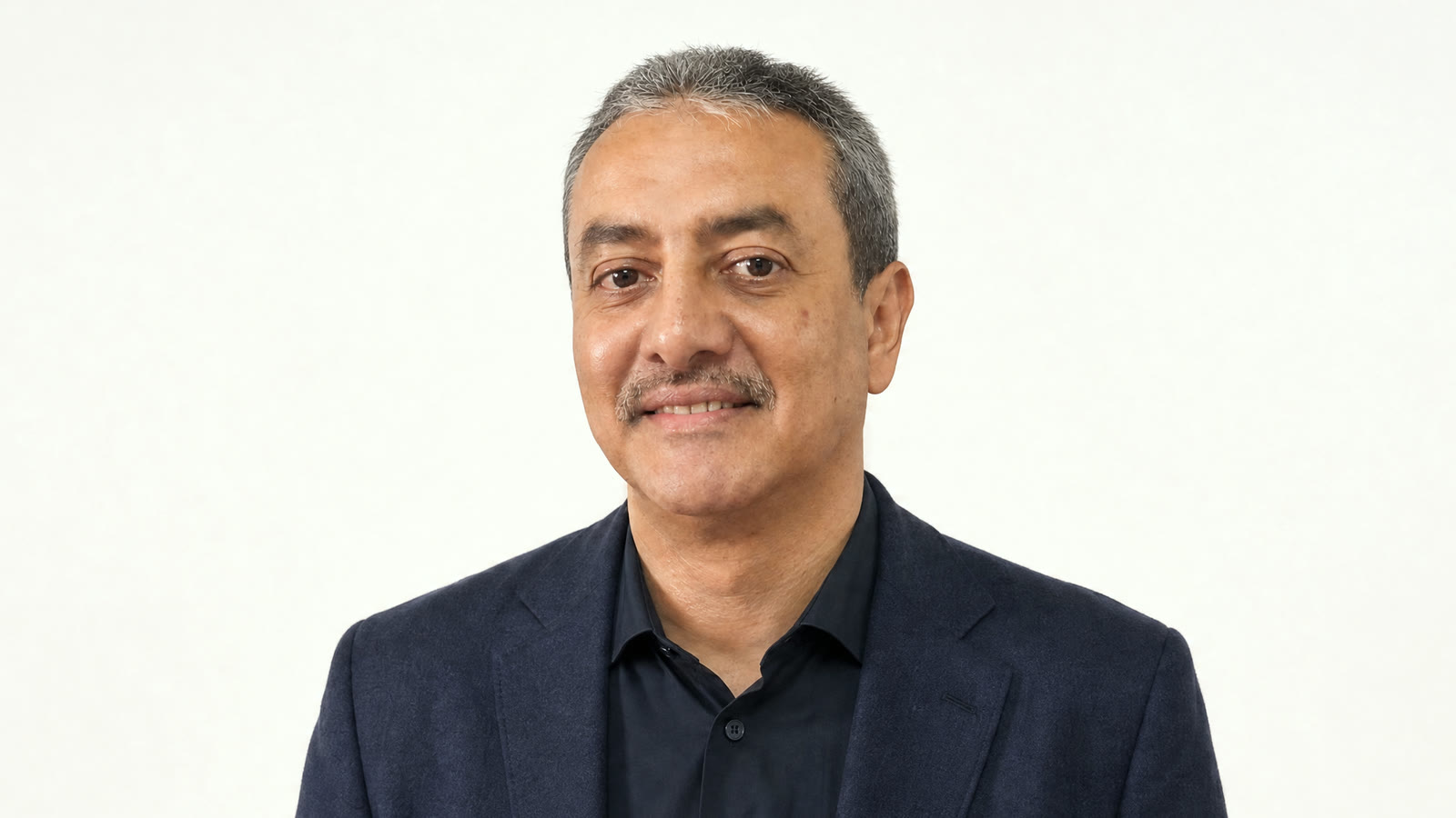 طلال محمد سيف ثابت